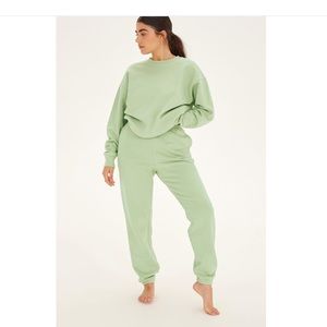 Girlfriend Collective Pistachio Sweatsuit - Large